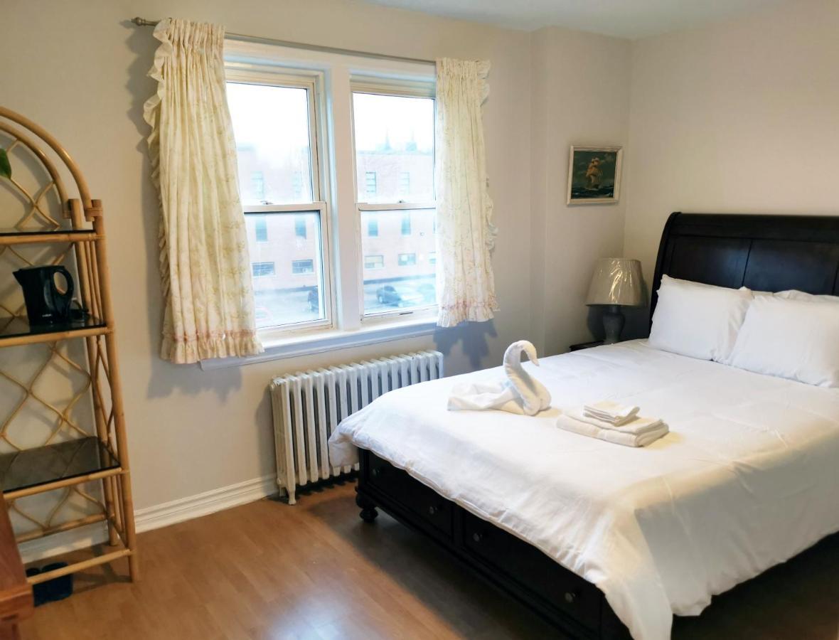 Cozy Private Rm Heart Of North York Free Parking Full Kitchen Close To Downtown Toronto Exterior foto