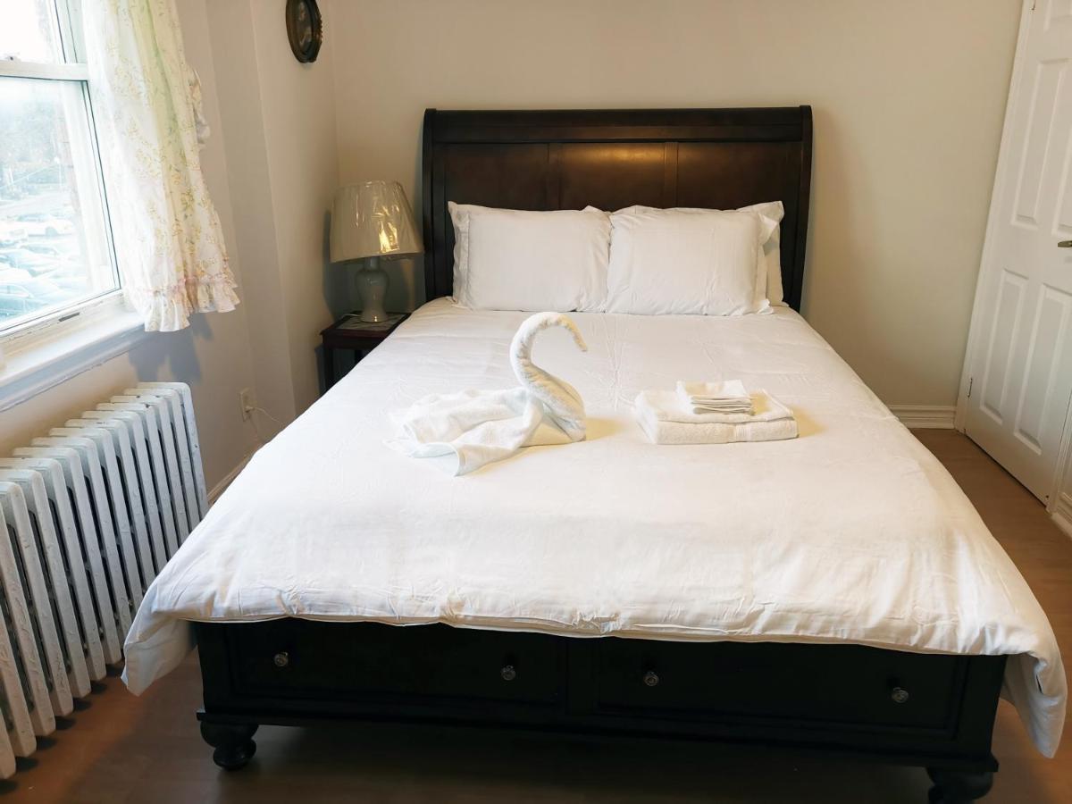 Cozy Private Rm Heart Of North York Free Parking Full Kitchen Close To Downtown Toronto Exterior foto