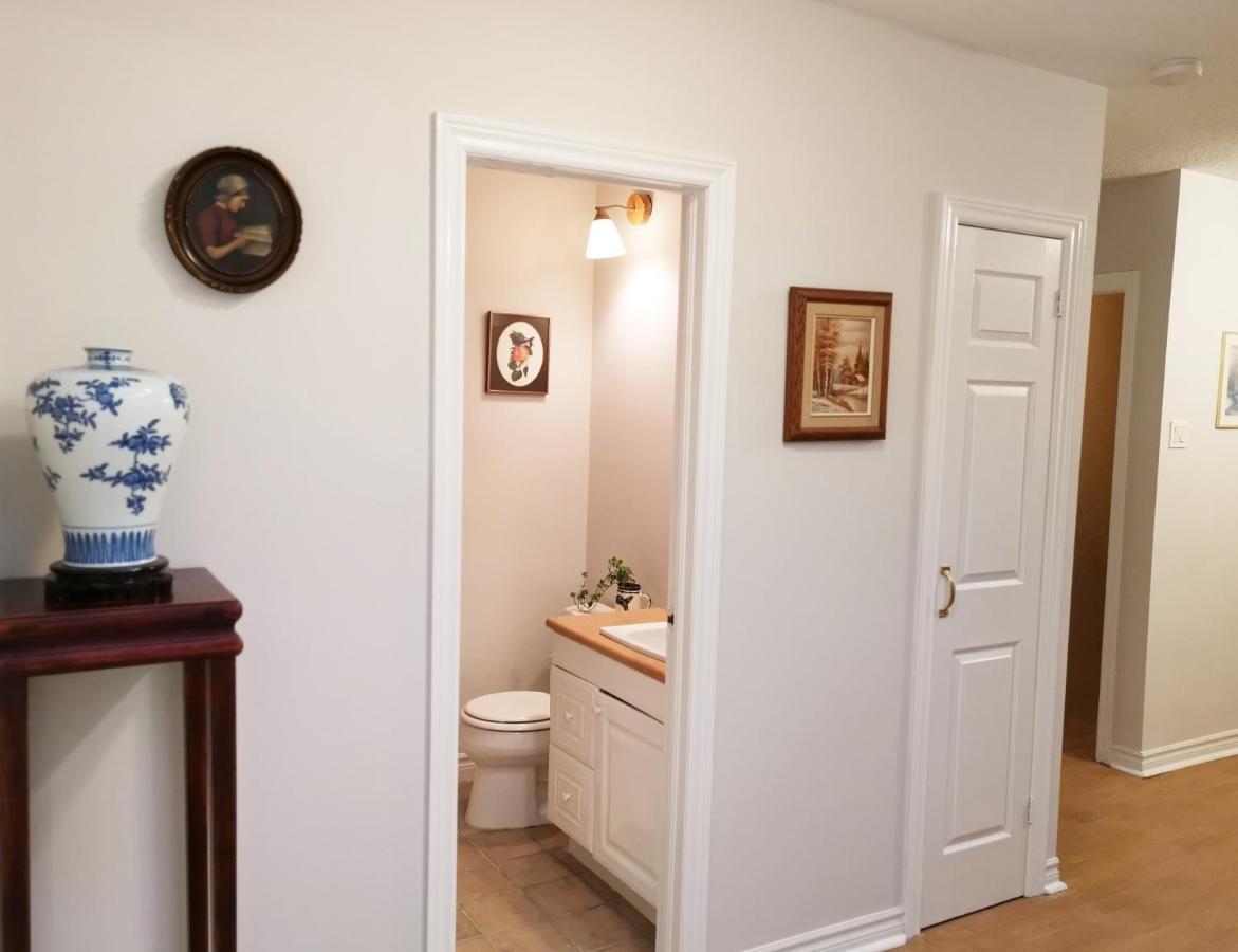 Cozy Private Rm Heart Of North York Free Parking Full Kitchen Close To Downtown Toronto Exterior foto