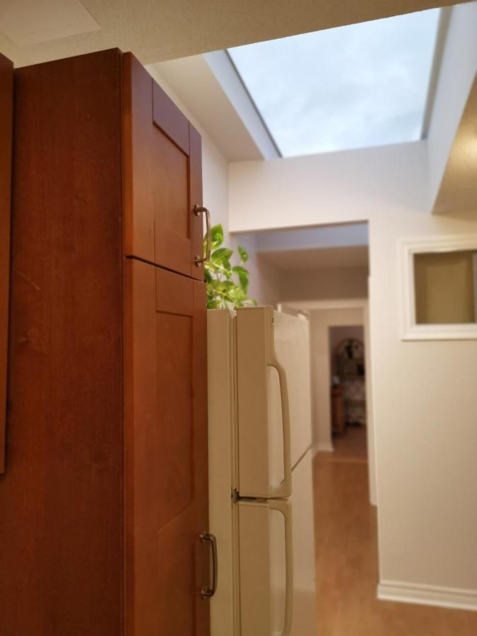 Cozy Private Rm Heart Of North York Free Parking Full Kitchen Close To Downtown Toronto Exterior foto